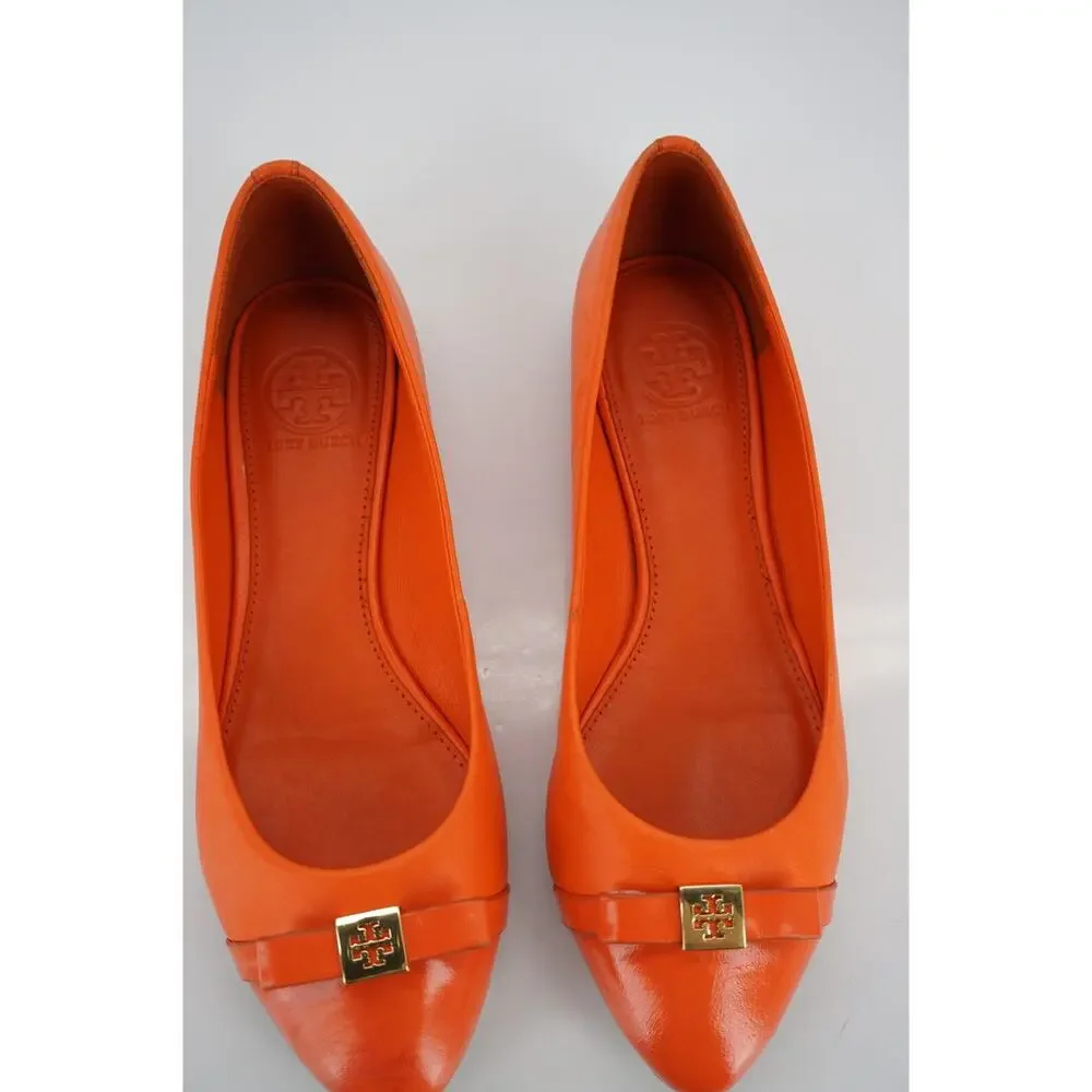 Tory Burch Hugo Pointy Toe Ballet Flats SZ 5.5 New Tiger Lily Leather Gold Logo